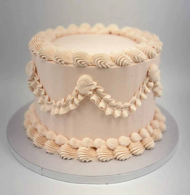 Basic Vintage Cakes